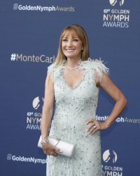 Menacée par un producteur, Jane Seymour (Dr Quinn) se confie sur son calvaire