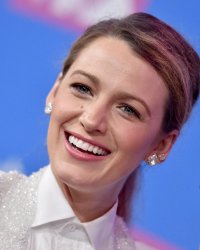 Blake Lively réalisera son premier film adapté du roman graphique Seconds