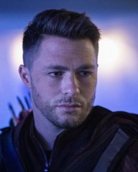 Arrow : Colton Haynes a.k.a. Roy Harper en dit plus son départ de la série