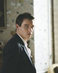 Jonathan Rhys Meyers rejoint Stonewall de Roland Emmerich