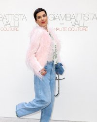 Cristina Cordula : son astuce à portée de main pour avoir un teint parfait