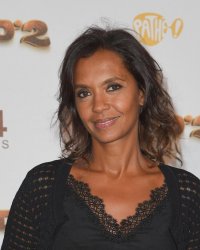 Karine Le Marchand sur son recours à la chirurgie esthétique : "Je l'assume !"