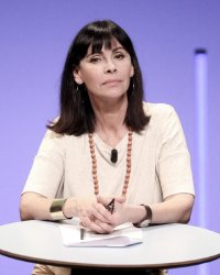 Mathilda May hospitalisée à Bali : elle est "terrassée par la dengue"
