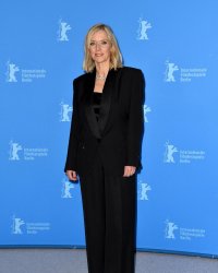 Léa Drucker donne son avis sur la chirurgie esthétique