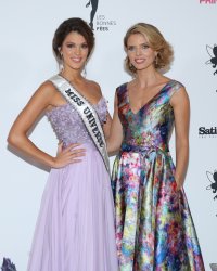 Défilé de Miss France au mariage de Sylvie Tellier