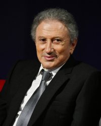Michel Drucker donne des nouvelles rassurantes de Dave : "Il va beaucoup mieux"