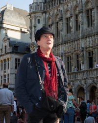 Francis Lalanne, "très nomade", se dit "Sans Domicile Fixe"