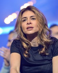 Julie Zenatti sur les aléas du couple : "Tout n'est pas tout rose ou tout noir"