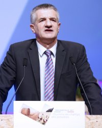 Jean Lassalle bientôt dans Touche Pas à Mon Poste ?