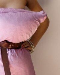 La robe-oreiller : le challenge mode insolite du moment