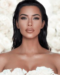 Kim Kardashian lance sa marque de lingerie... qui fait déjà polémique