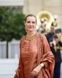 Carole Bouquet : comment son "physique de madone" l'a aidée à se protéger