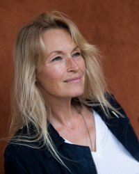 Estelle Lefébure se souvient de ses relations avec David Hallyday et Arthur
