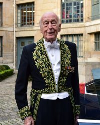 Valéry Giscard d'Estaing : sa blague douteuse aux obsèques de Jacques Chirac
