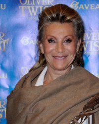 Sheila donne des nouvelles après son opération : "Le plus dur est passé"