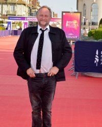 Benoît Poelvoorde : ce "toc" gênant qui l'empêche de recevoir des amis