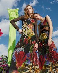 Christian Lacroix et Desigual dévoilent une collection vitaminée pour l'été