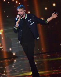Christophe Willem prend la défense des Enfoirés : "L'intérêt c'est la cause"