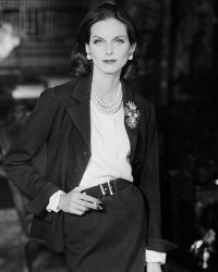 Une exposition mode consacrée à Gabrielle Chanel au Palais Galliera
