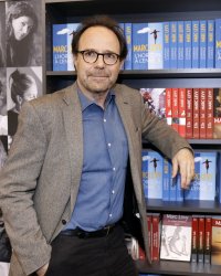 10 auteurs à succès que les maisons d'édition s'arrachent
