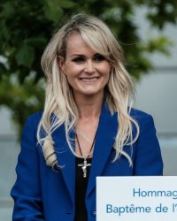 Laeticia Hallyday : son hommage touchant à sa grand-mère disparue