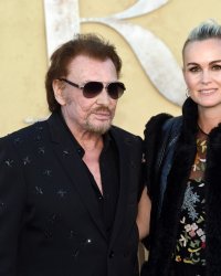 Laeticia Hallyday sent que "Johnny est là, qu'il veille sur elles" à La Savannah