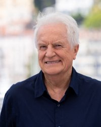 André Dussollier : il se confie sur sa relation difficile avec ses parents