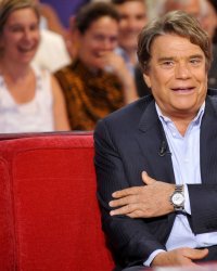 Décès de Bernard Tapie : les célébrités lui rendent hommage