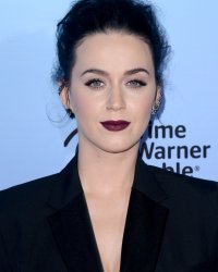 Katy Perry : c'est toujours la guerre avec son ex !