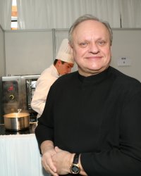 Décès de Joël Robuchon : le parcours hors-norme du chef aux 32 étoiles