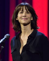 Sophie Marceau et -M- : ce projet qui les réunit pour la république !