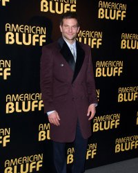 Bradley Cooper agressé au couteau dans le métro : il raconte