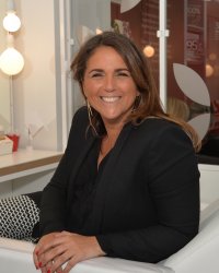 Valérie Benaïm lance sa ligne de vêtements