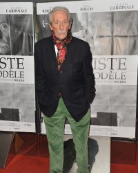 Jean Rochefort "inapte à la vie quotidienne" : sa fille Clémence raconte
