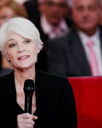 Françoise Hardy évoque les effets secondaires "épouvantables" de son cancer