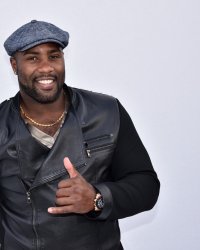 Teddy Riner, "papa sensible", se confie avec émotion et tendresse sur son fils