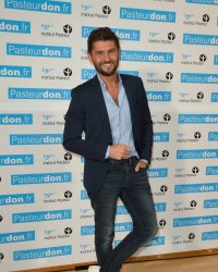 Christophe Beaugrand : ciblé par des messages homophobes, il répond