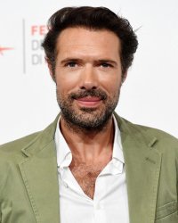 Nicolas Bedos claque la porte des réseaux sociaux
