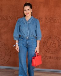 Arrêtez tout ! La chanteuse Joyce Jonathan lance une collection de bijoux