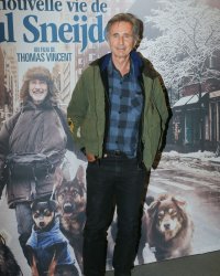 Thierry Lhermitte raconte un moment embarrassant vécu face à Isabelle Huppert