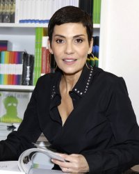 Cristina Cordula : découvrez ses secrets beauté