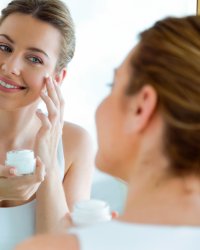 10 produits iconiques à toujours avoir dans son vanity