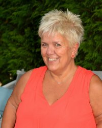 "C'est un très joli souvenir" : Mimie Mathy raconte sa première fois