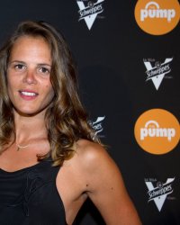 Laure Manaudou maman : elle se confie sur son post-partum compliqué