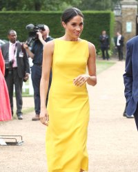 Pourquoi les stars portent-elles des escarpins trop grands ?