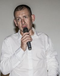 Mort de Johnny Hallyday : Dany Boon s'effondre en plein spectacle