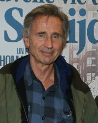 Thierry Lhermitte se confie sur son tatouage sur la fesse et sa symbolique