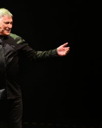 Jean-Marie Bigard, son don exceptionnel pour guérir un malade du cancer