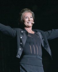 Sheila, un homme ? Jean-Marie Périer prend sa défense et revient sur la rumeur