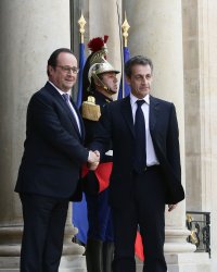 Infidélités de François Hollande : Nicolas Sarkozy aurait prévenu la presse